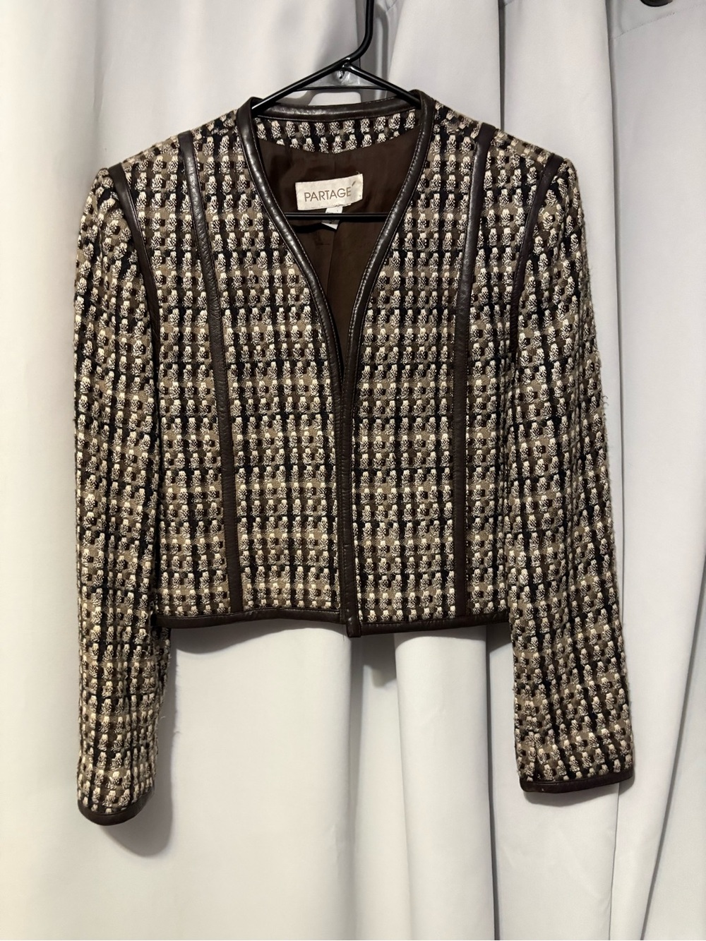 PARTAGE VTG Cropped Tweed Jacket in Brown and Cream